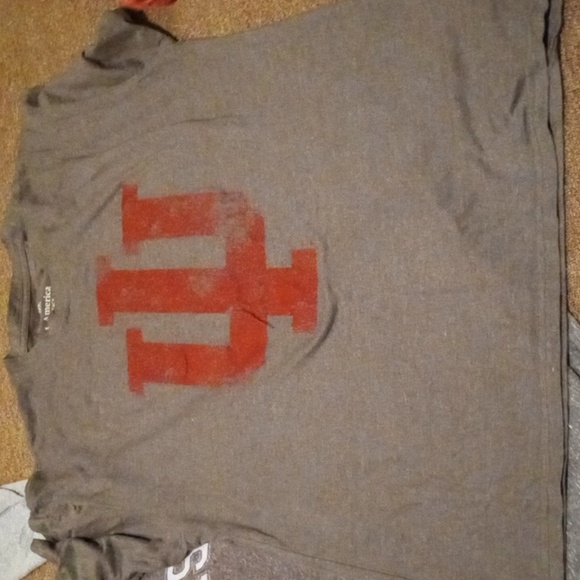 SOLD***LOT OF 3 INDIANA IU HOOSIERS TOPS XL GREY & RED - Picture 3 of 4